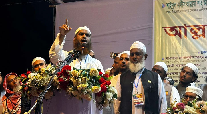 অরাজকতা সৃষ্টির লক্ষ্যে কাজ করছে ইসকন: আল্লামা মামুনুল হক